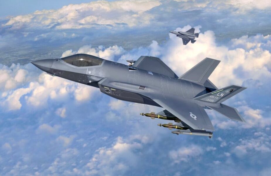 2機編隊で飛行中の戦闘機