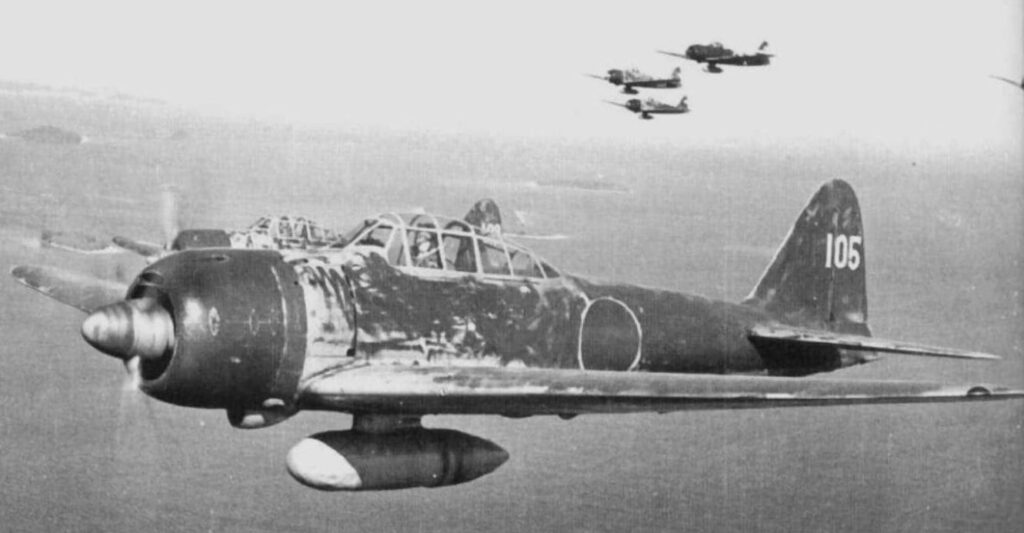 編隊で飛行中のレシプロ戦闘機 モノクロ写真