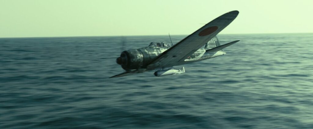 海面すれすれを超高速飛行するレシプロ戦闘機