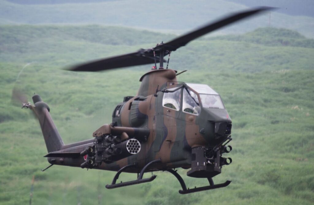 陸上自衛隊の攻撃ヘリコプター