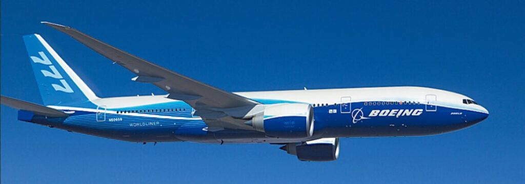 飛行中の旅客機