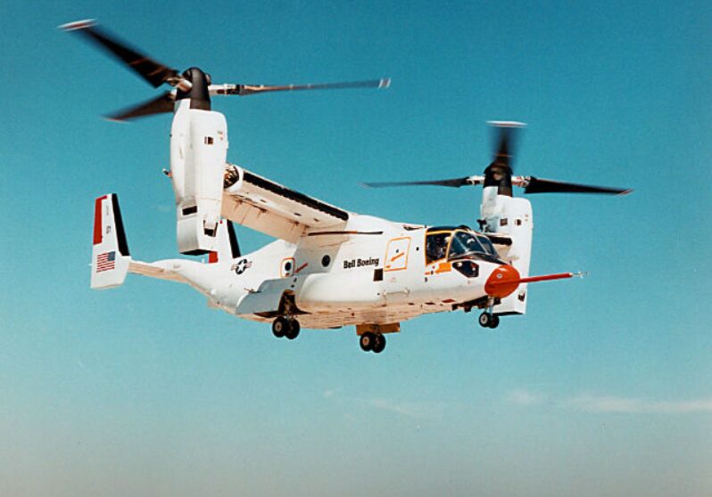 飛行中のV-22オスプレイ