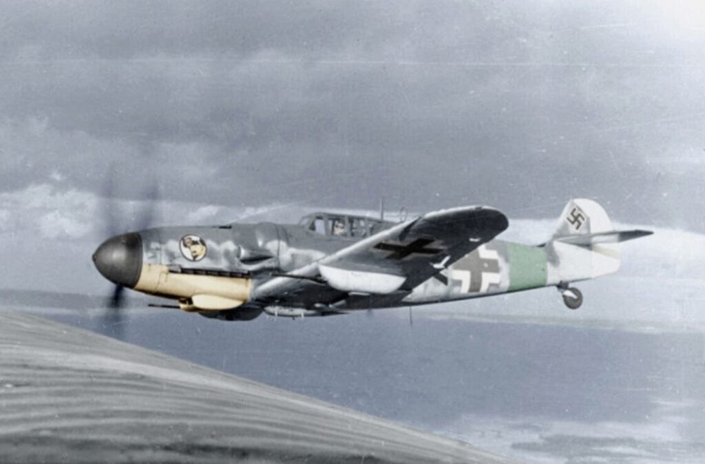 飛行中のBf 109G-6メッサーシュミット戦闘機