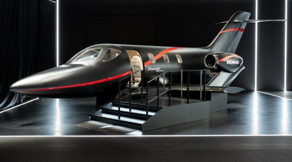 小型ビジネスジェット機の宣材イメージ画像